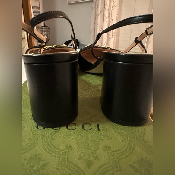 Gucci Black Leather Horsebit Slingback Pumps with Gold Accents - Picture 4 of 8